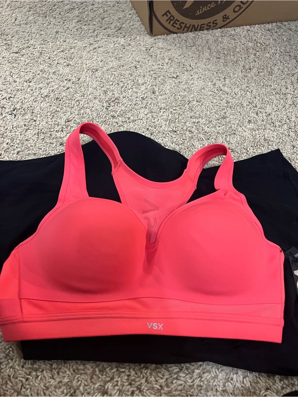 NEW WITH TAGS VSX Incredible Max. High-Support Sports Bra MSRP $60